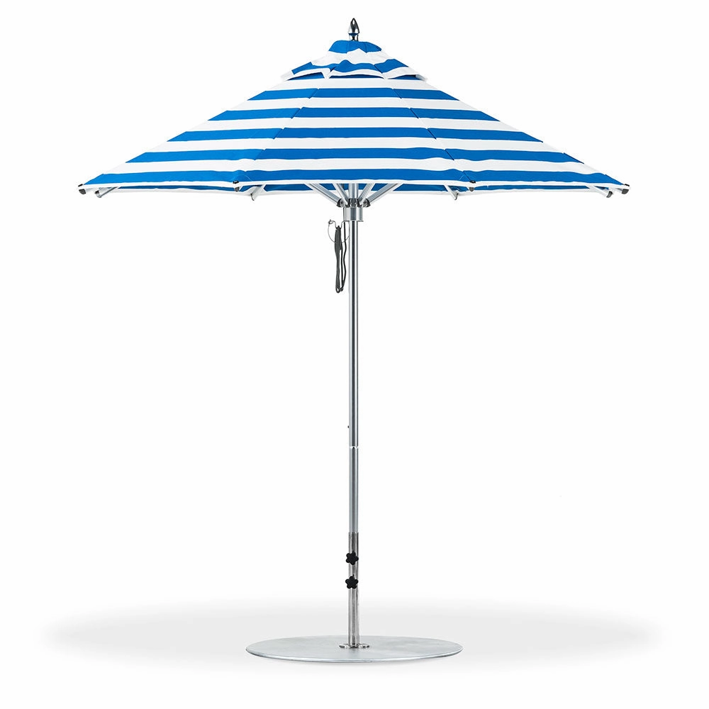 7.5' Oct Greenwich Aluminum Market Umbrella
