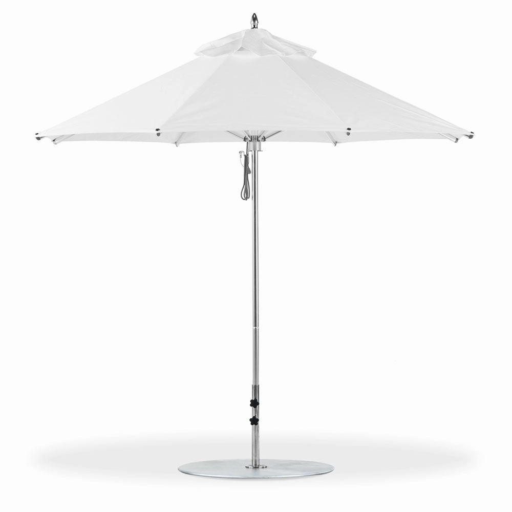 7.5' Oct Greenwich Aluminum Market Umbrella