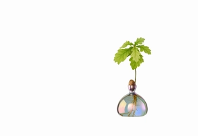 Acorn VaseDurable outdoor patio accessories