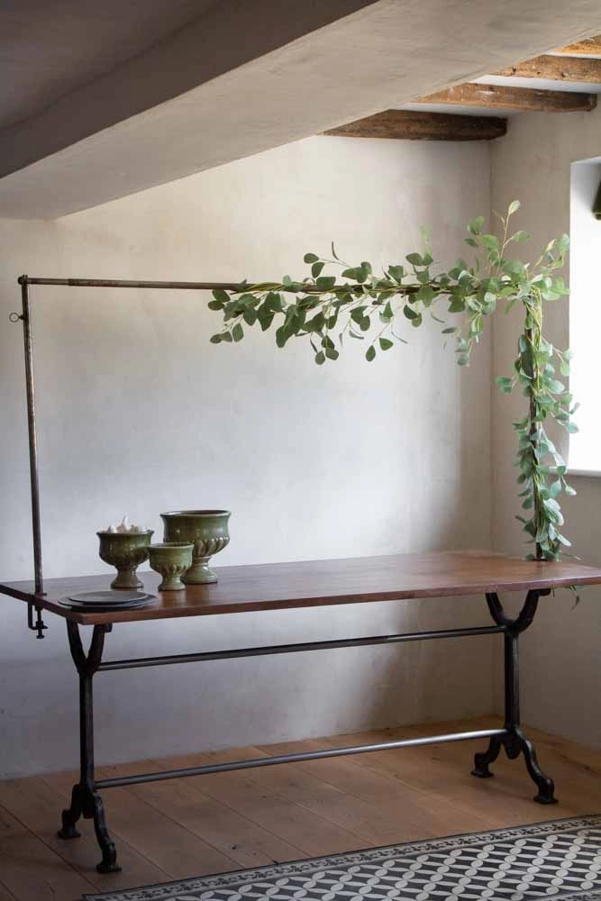 Adjustable Clamp-On Table Stand For Hanging Decorationsoutdoor garden decorative ornaments