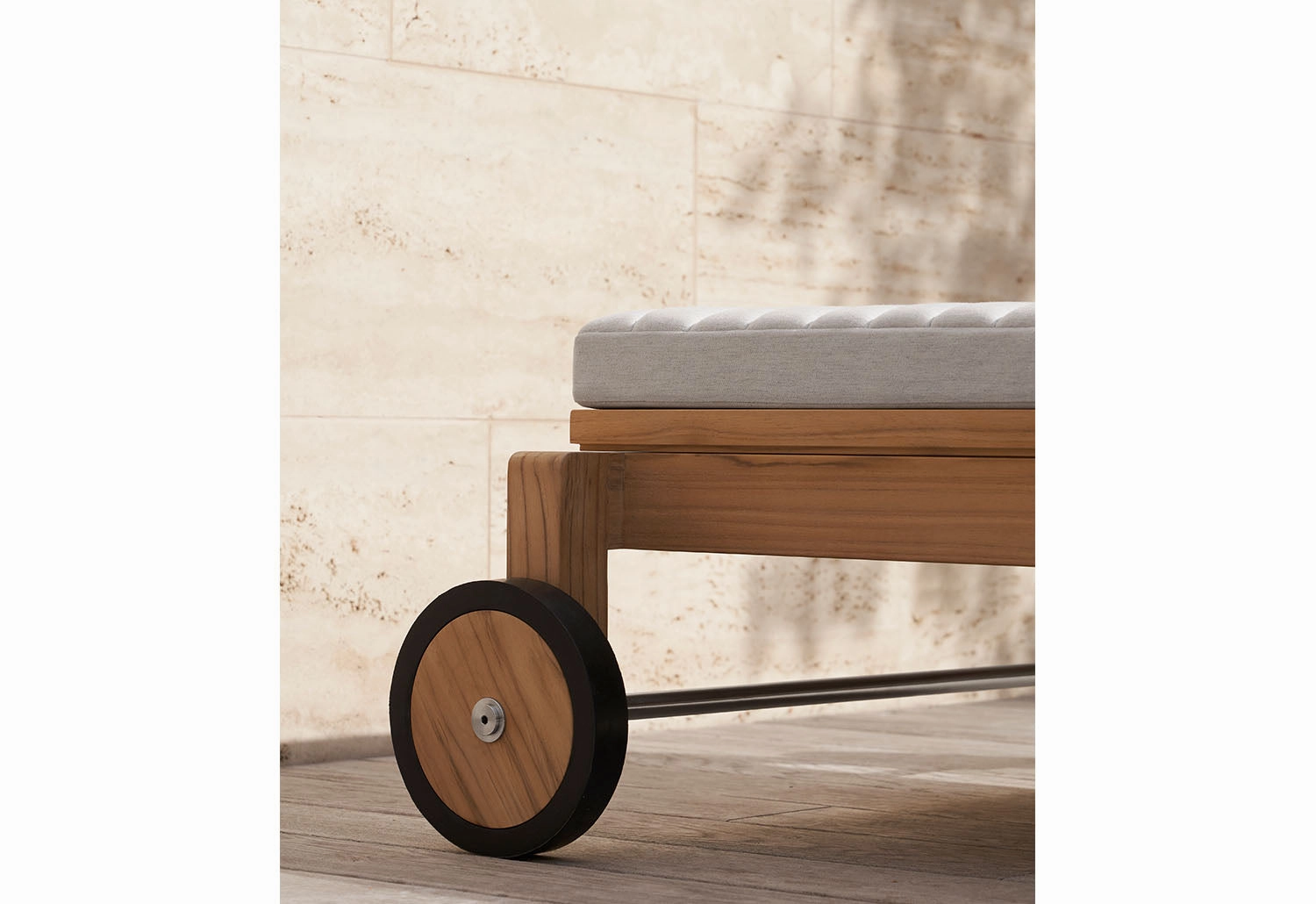 AH604 Outdoor Lounger