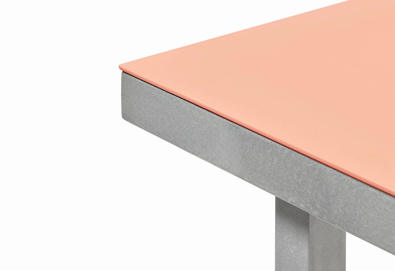 Alu Dining Table