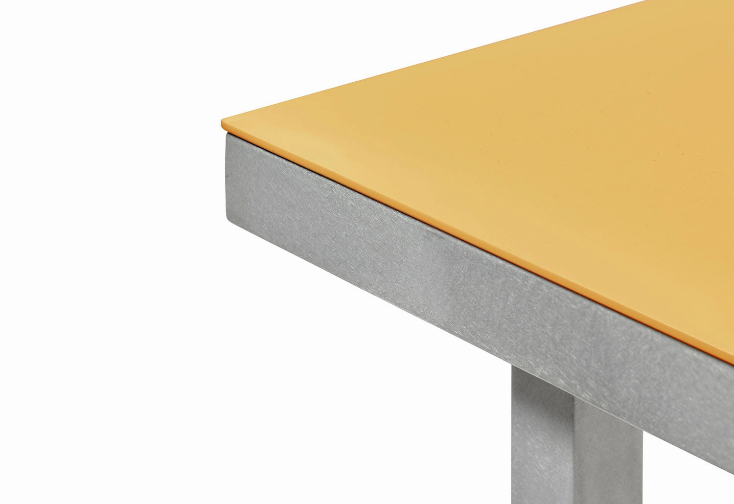 Alu Dining Table