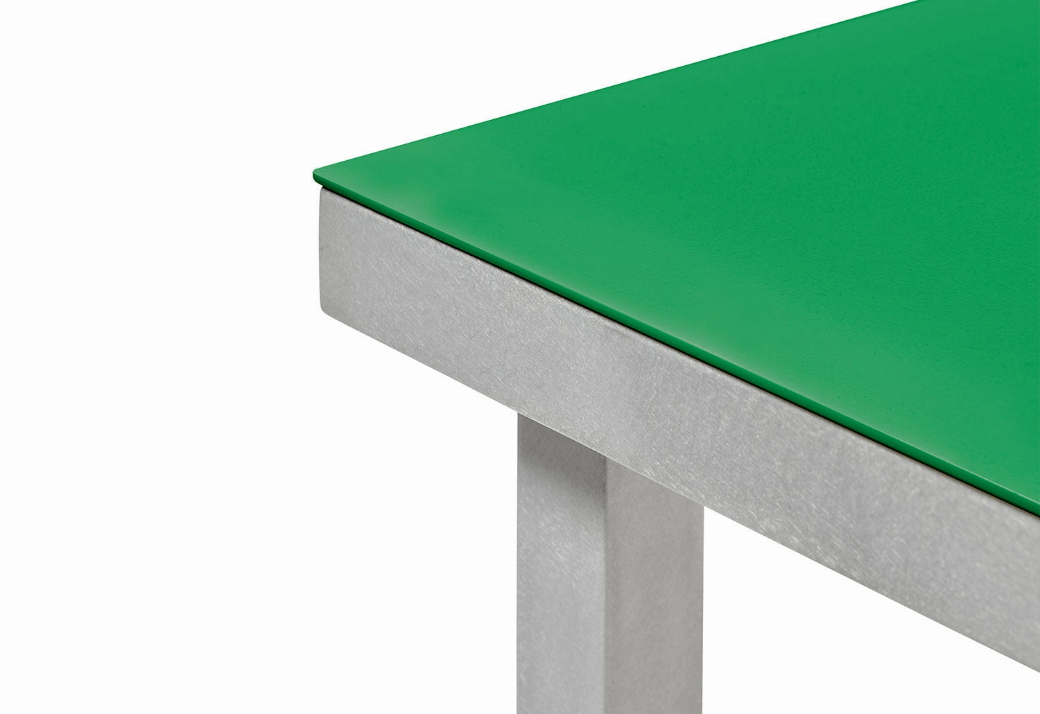 Alu Dining Table
