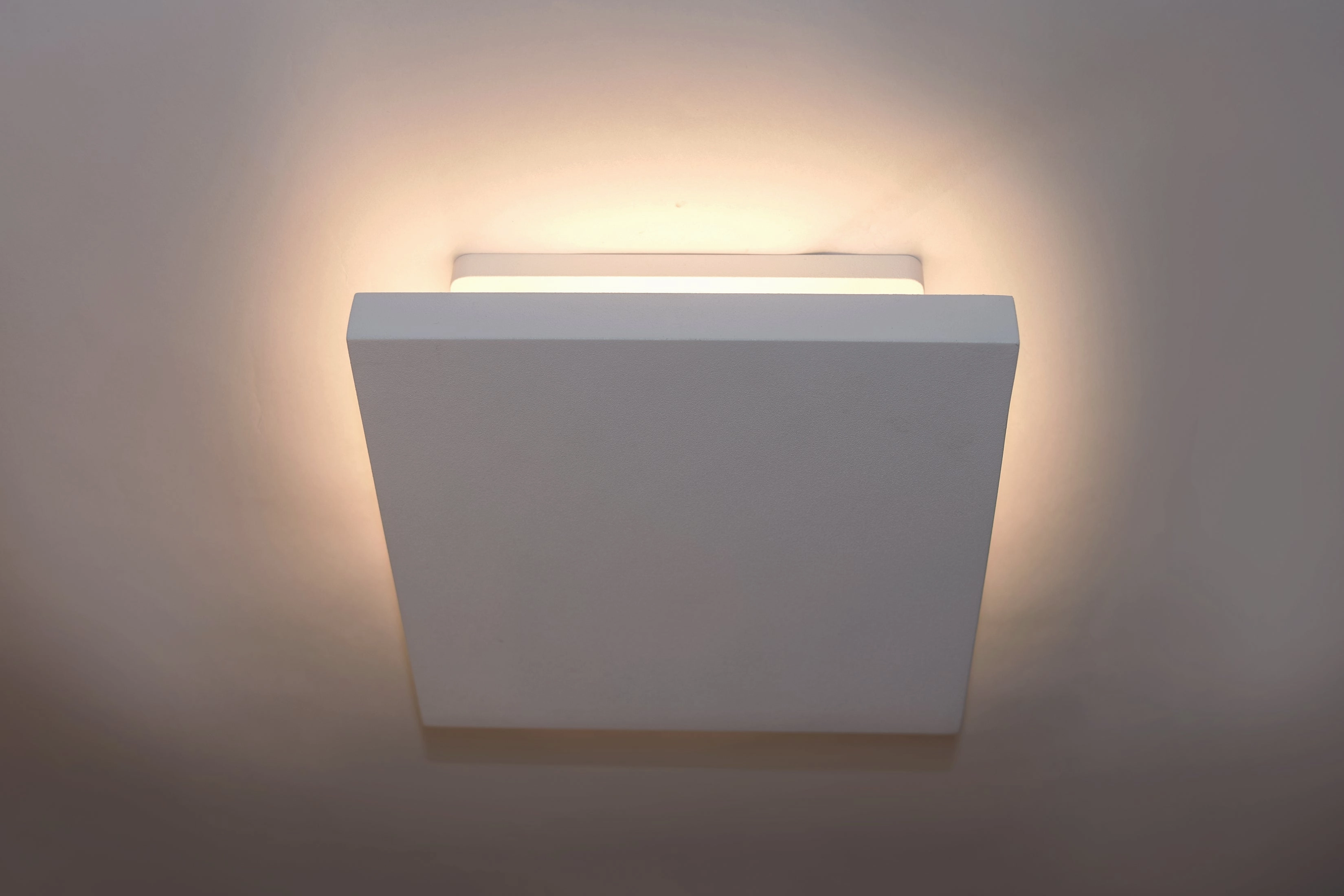 Alumilux Tau LED Outdoor Wall Sconce White