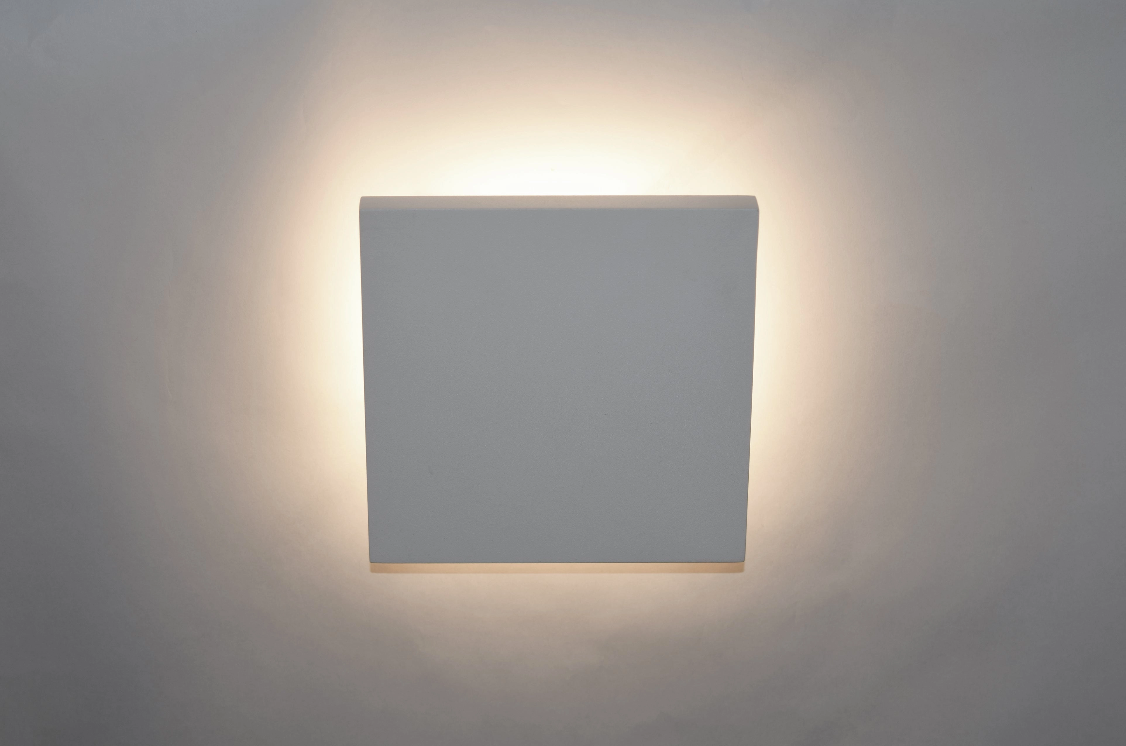 Alumilux Tau LED Outdoor Wall Sconce White