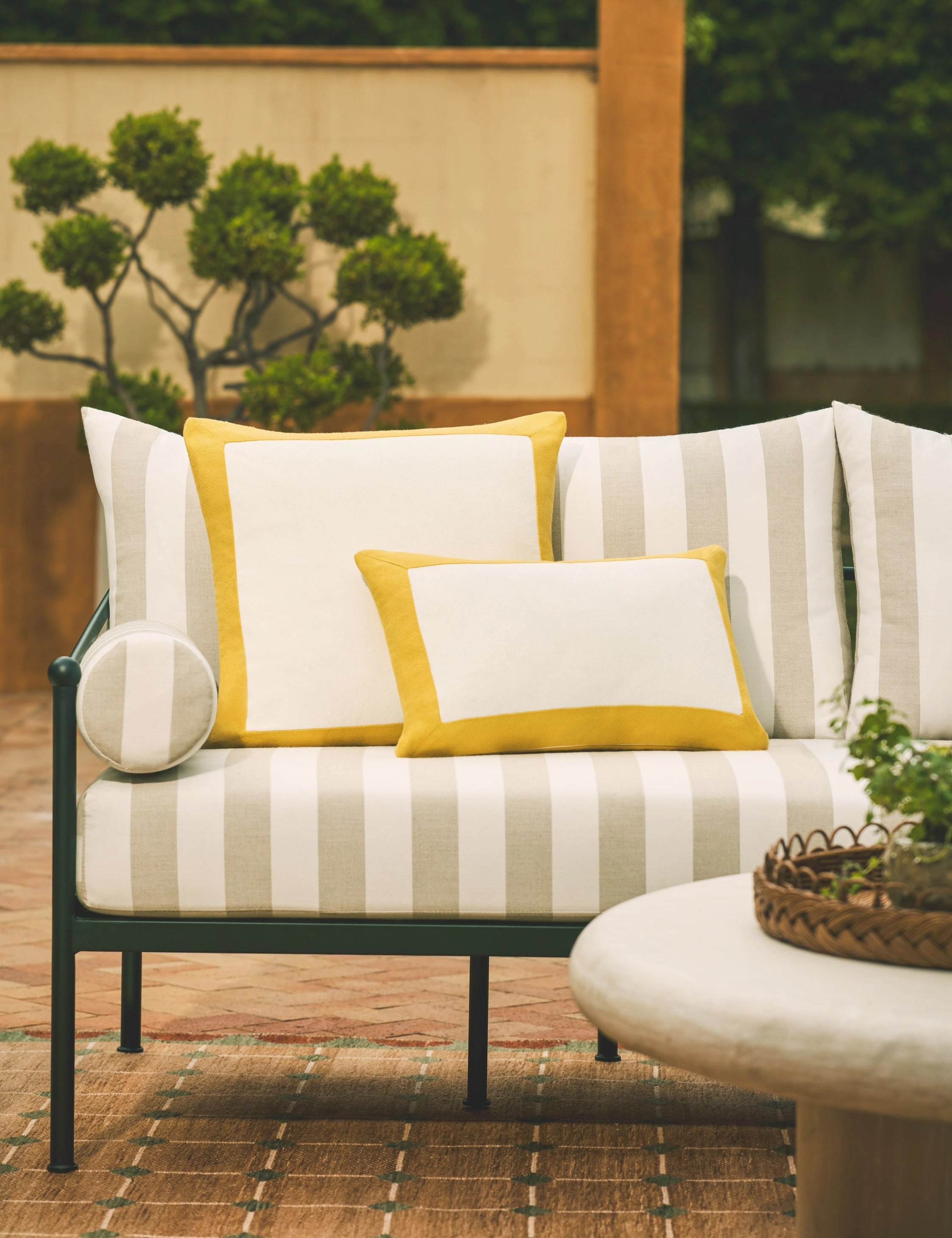 Amica Indoor / Outdoor Pillow