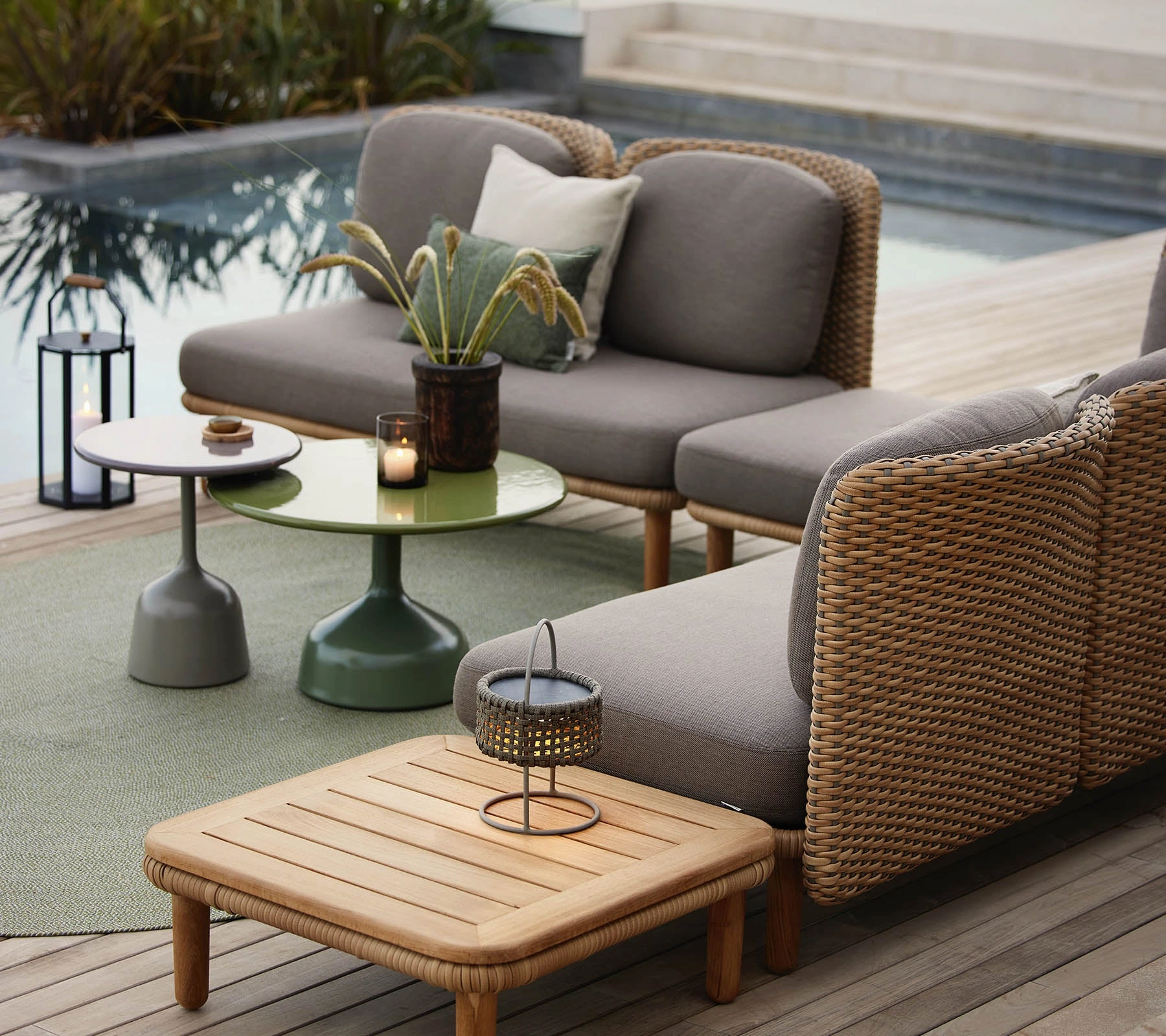 Arch coffee table w/ teak table top
