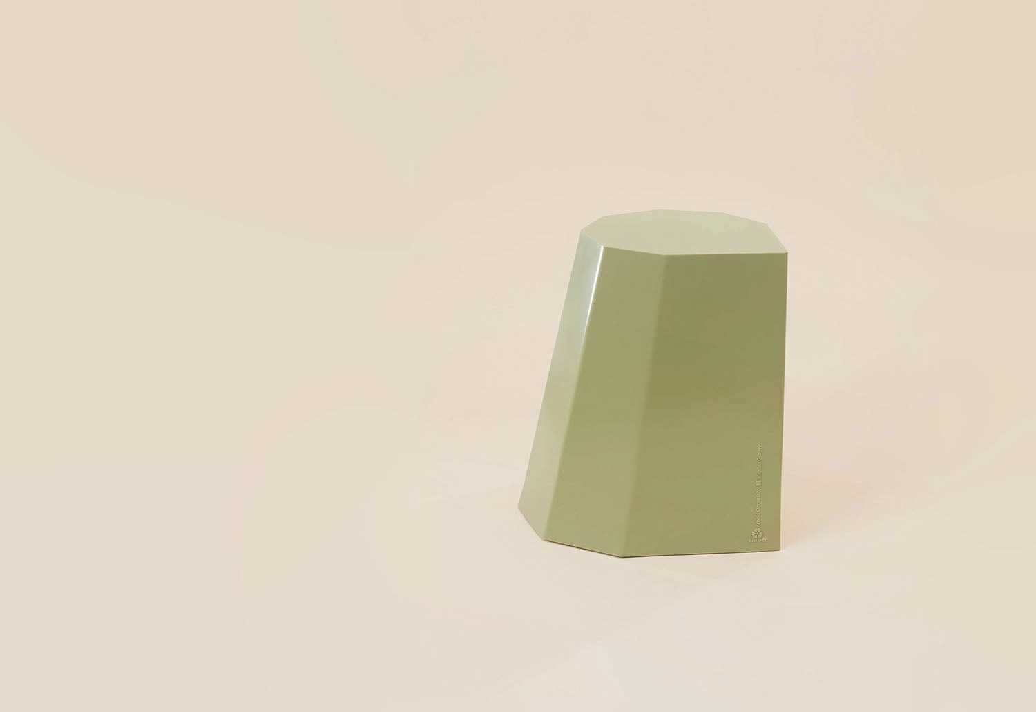 Arnold Circus Stool