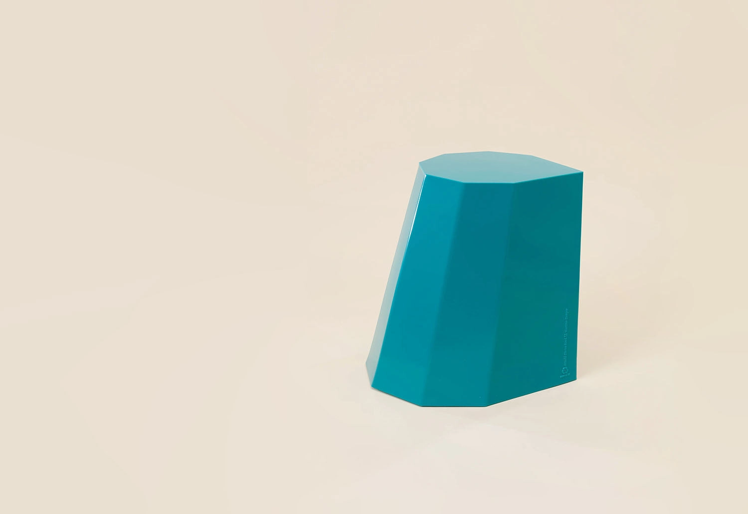 Arnold Circus Stool