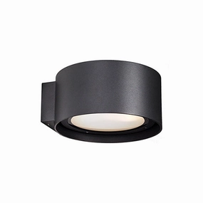 Astoria Outdoor Wall LightWeatherproof outdoor lighting