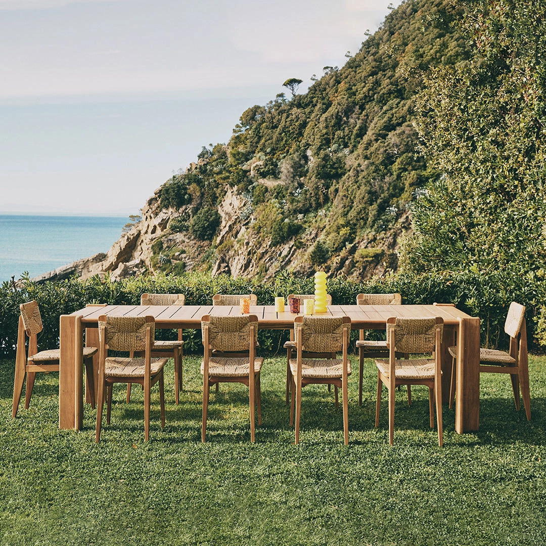Atmosfera Dining Table