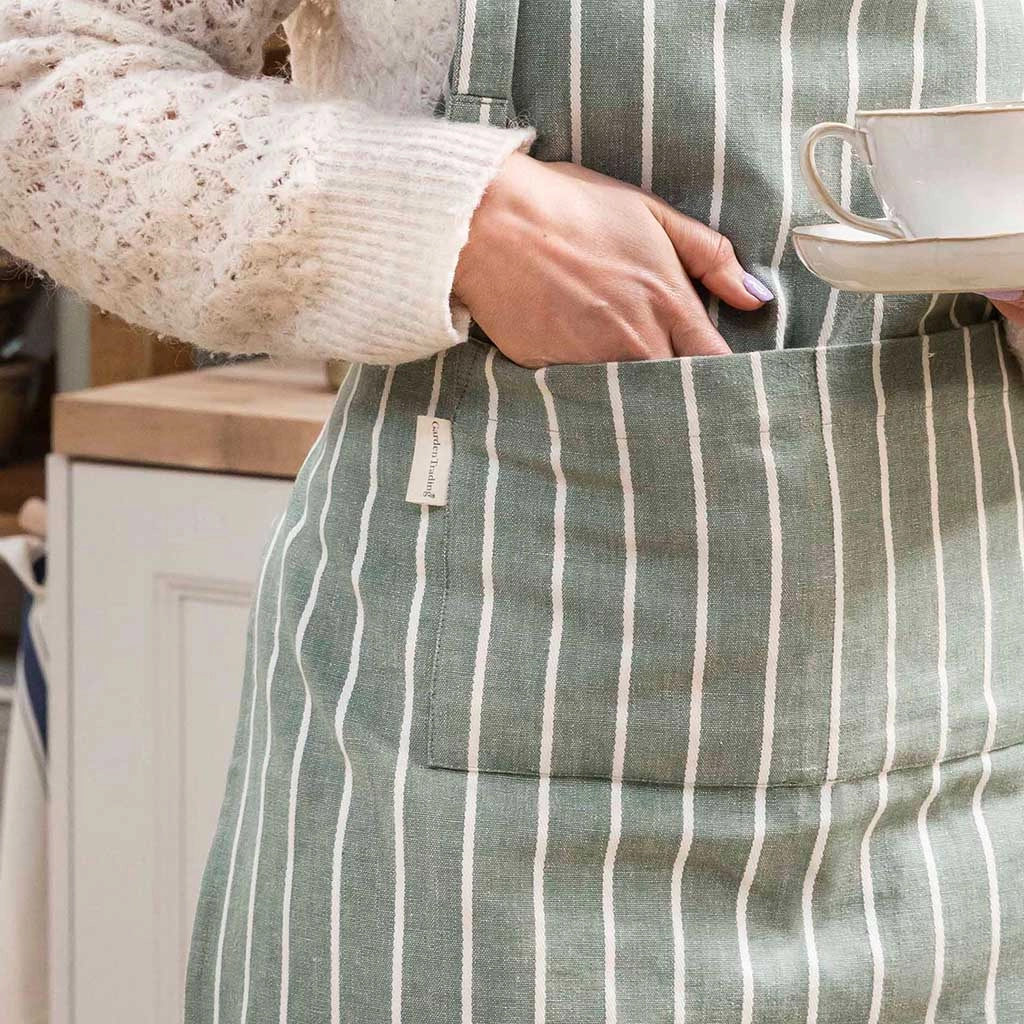 Bampton Apron