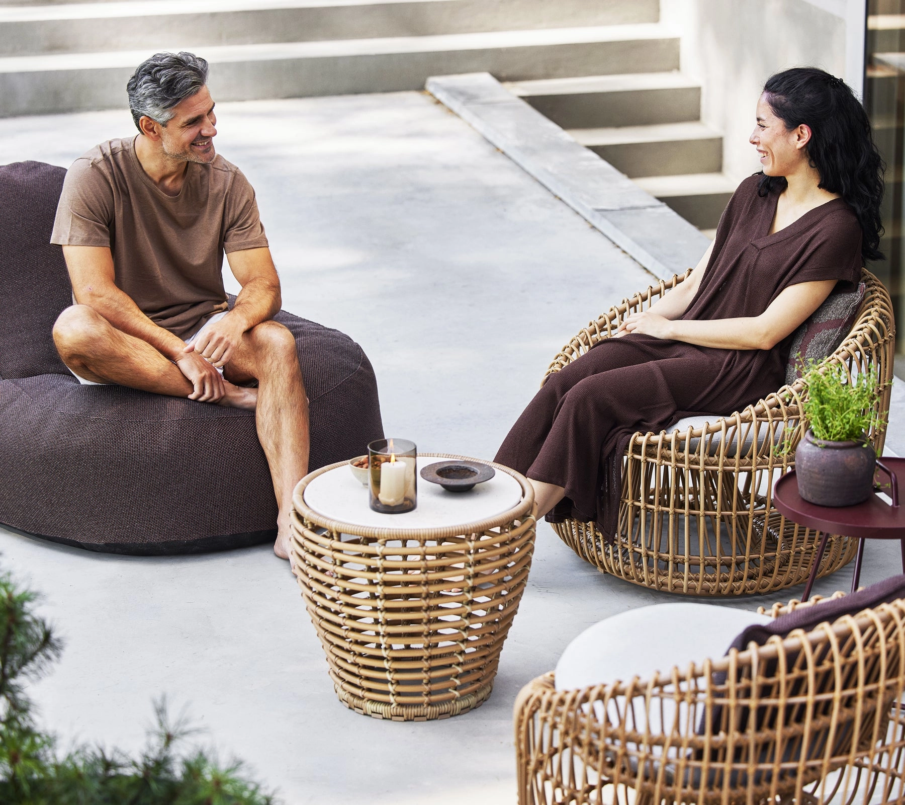 Basket coffee table, small