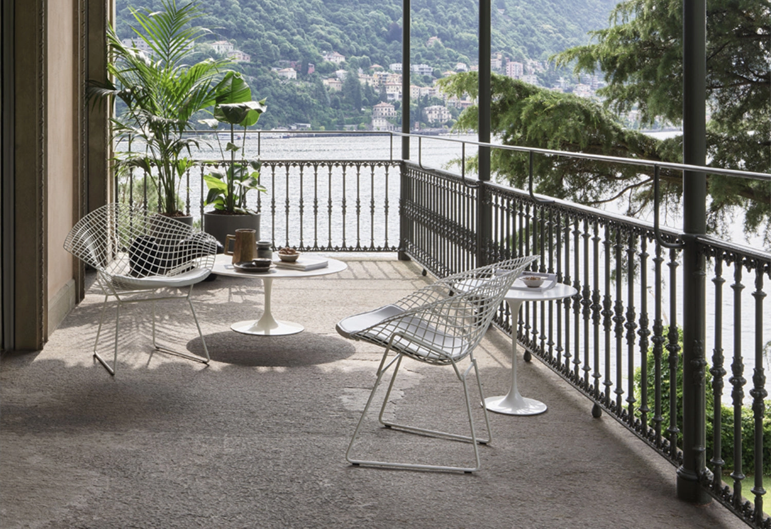 Bertoia Outdoor Diamond Chair