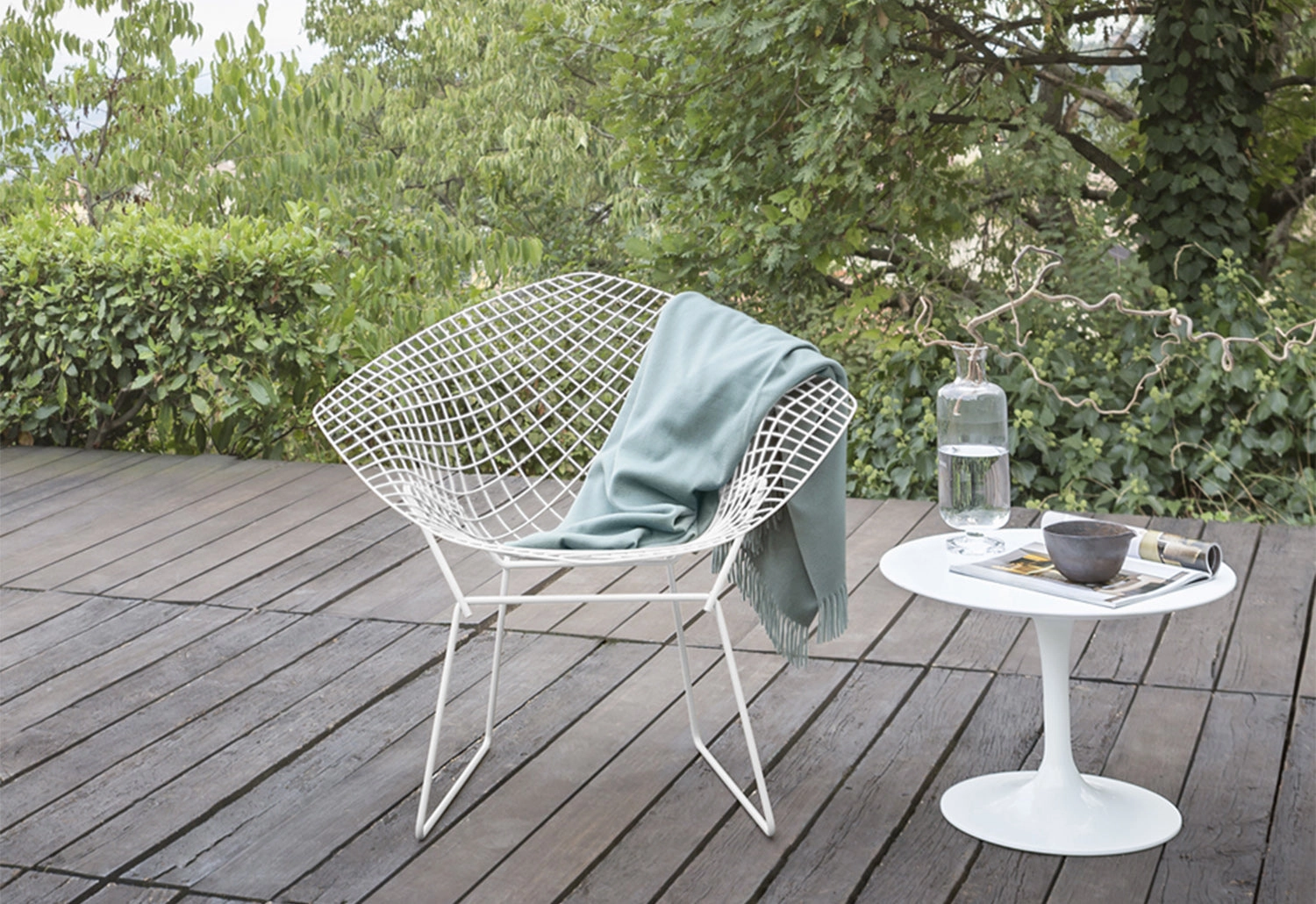 Bertoia Outdoor Diamond Chairoutdoor patio furniture set