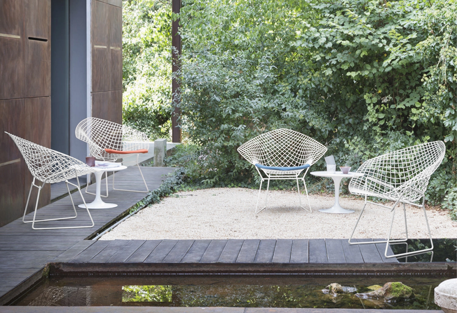 Bertoia Outdoor Diamond Chair
