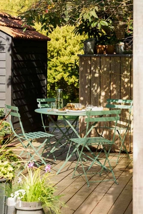 Bistro Dining Garden Set in Greenoutdoor garden decorative ornaments