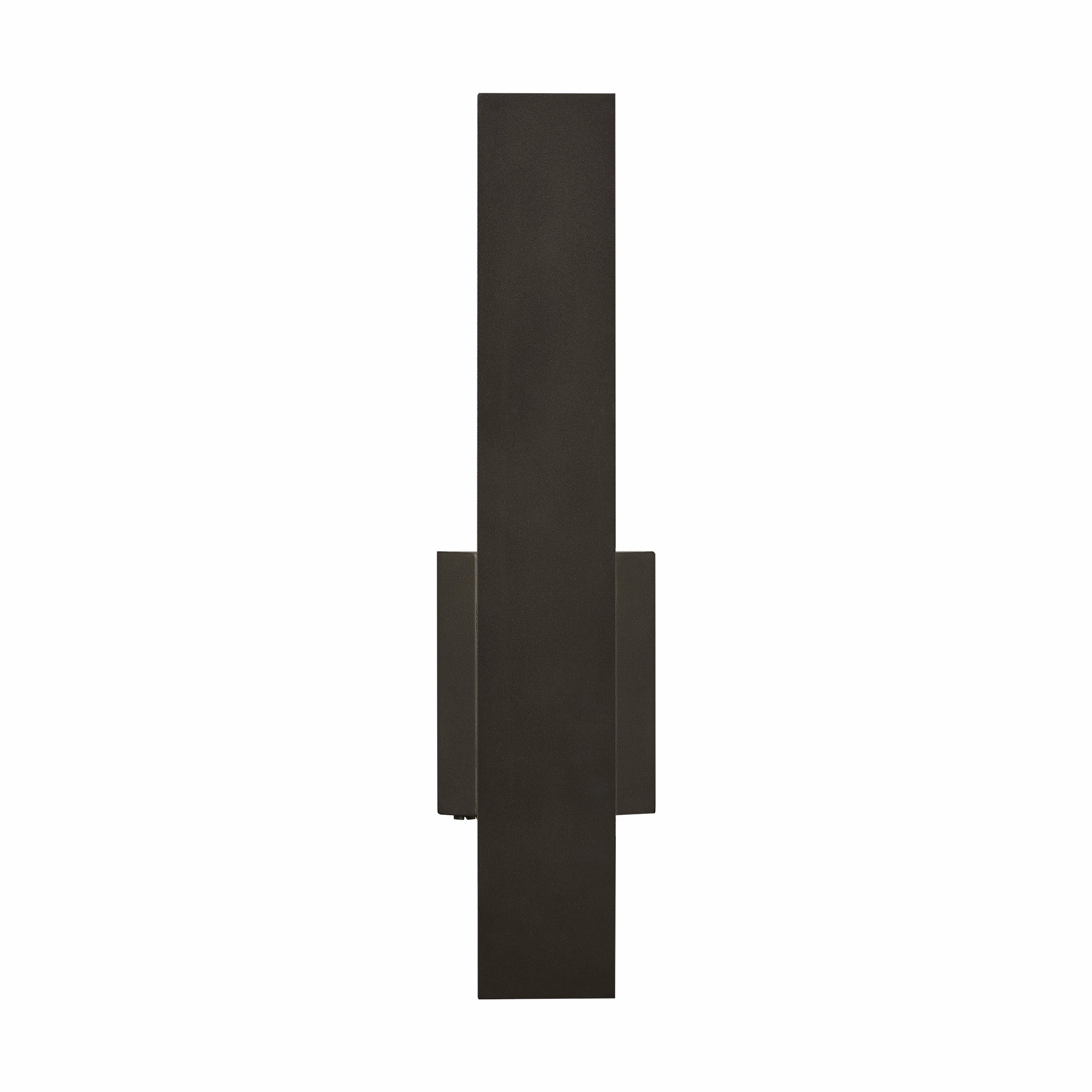 Blade 18 Outdoor Wall