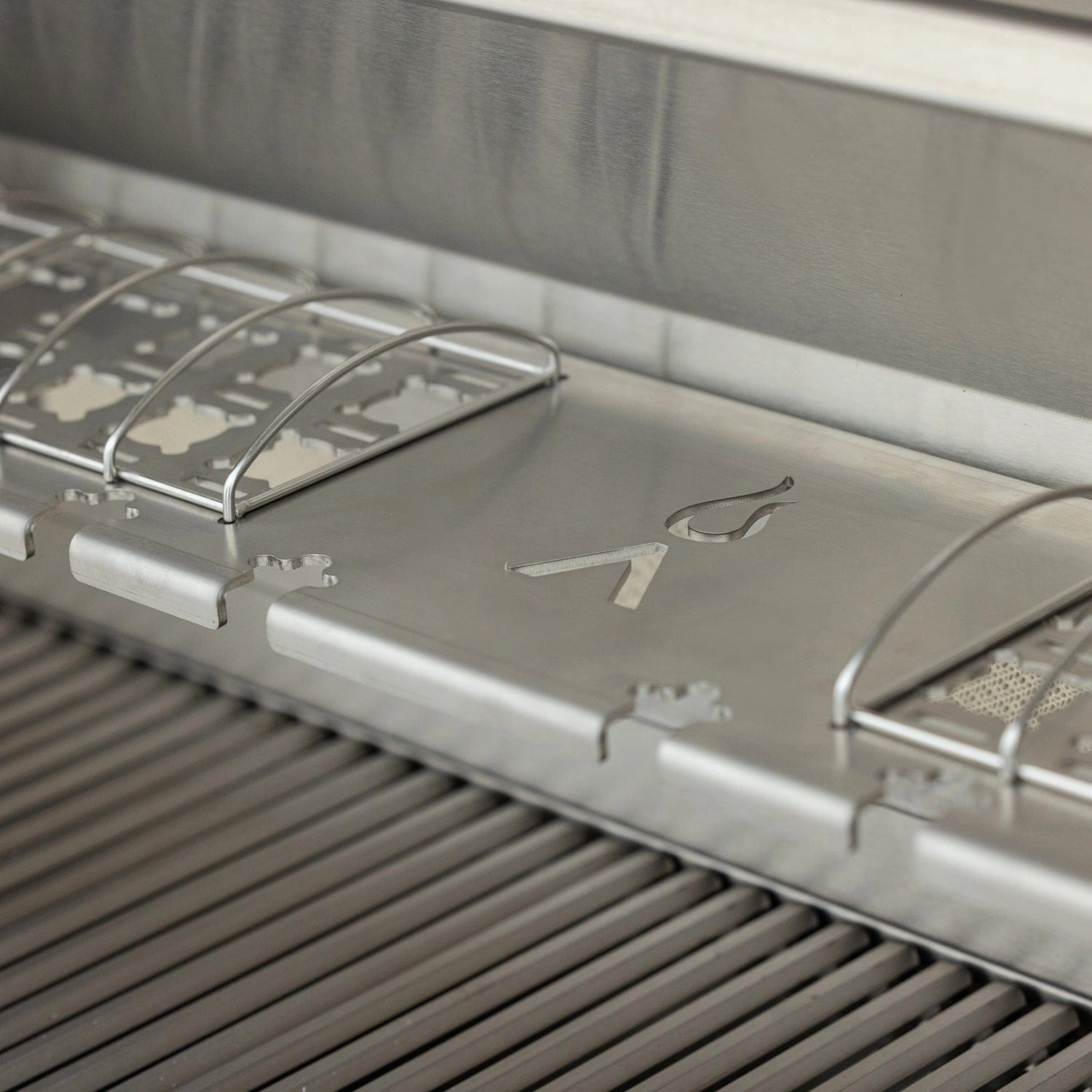 Blaze LTE PRO 32-Inch 4-Burner Gas Grill BLZ-4LTEPRO