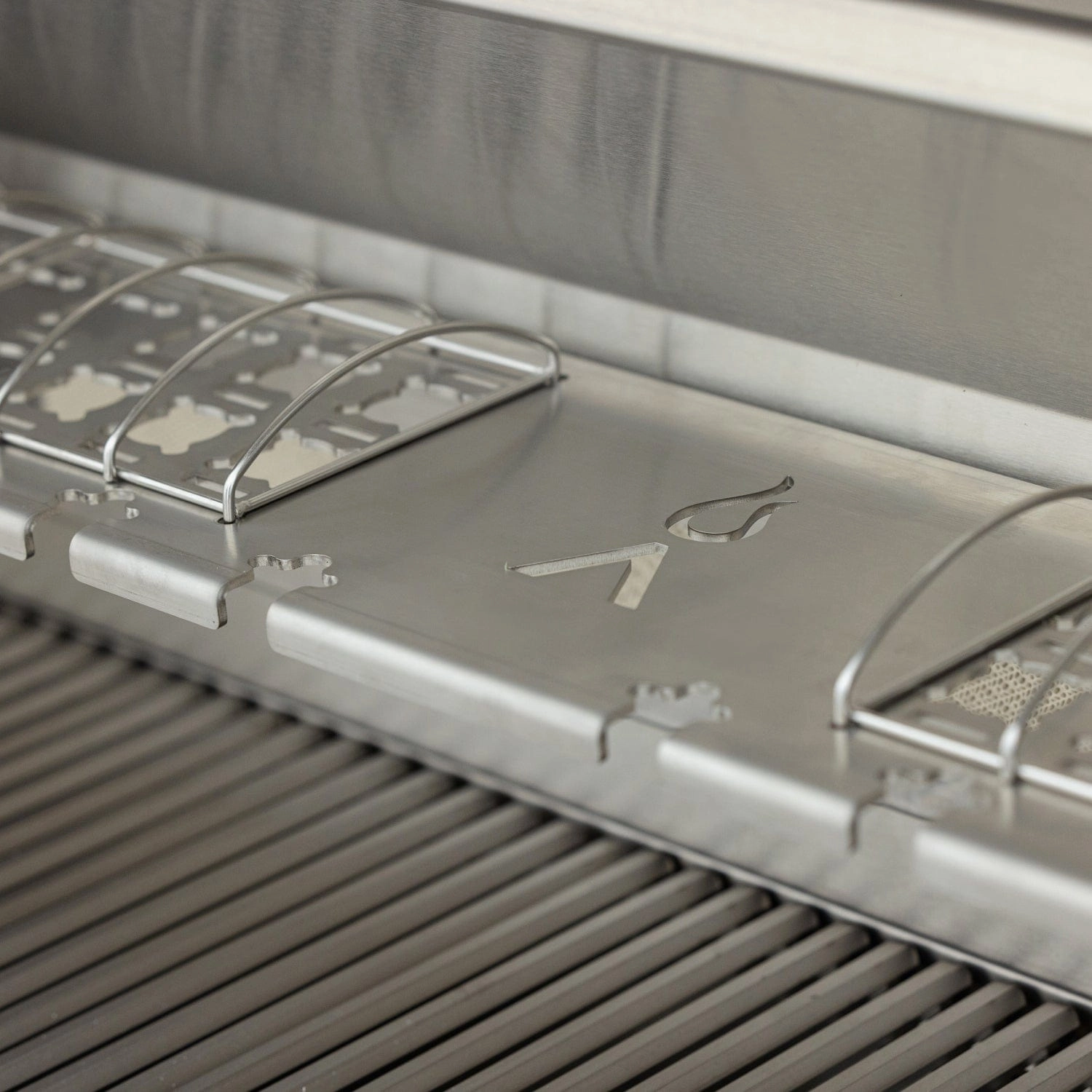 Blaze LTE PRO 32-Inch 4-Burner Gas Grill BLZ-4LTEPRO