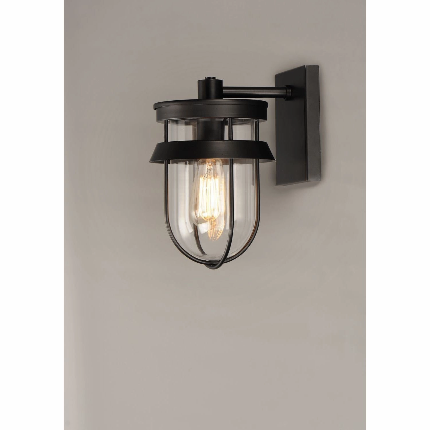 Breakwater Outdoor Wall Light