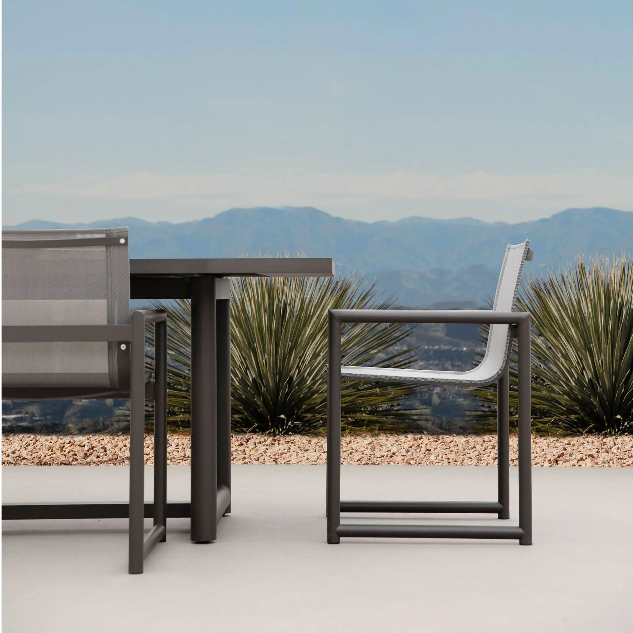 Breeze Xl Aluminum Dining Chair