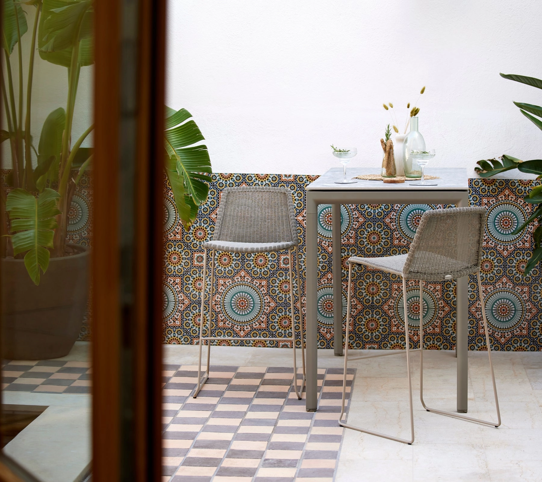 Breeze bar chair