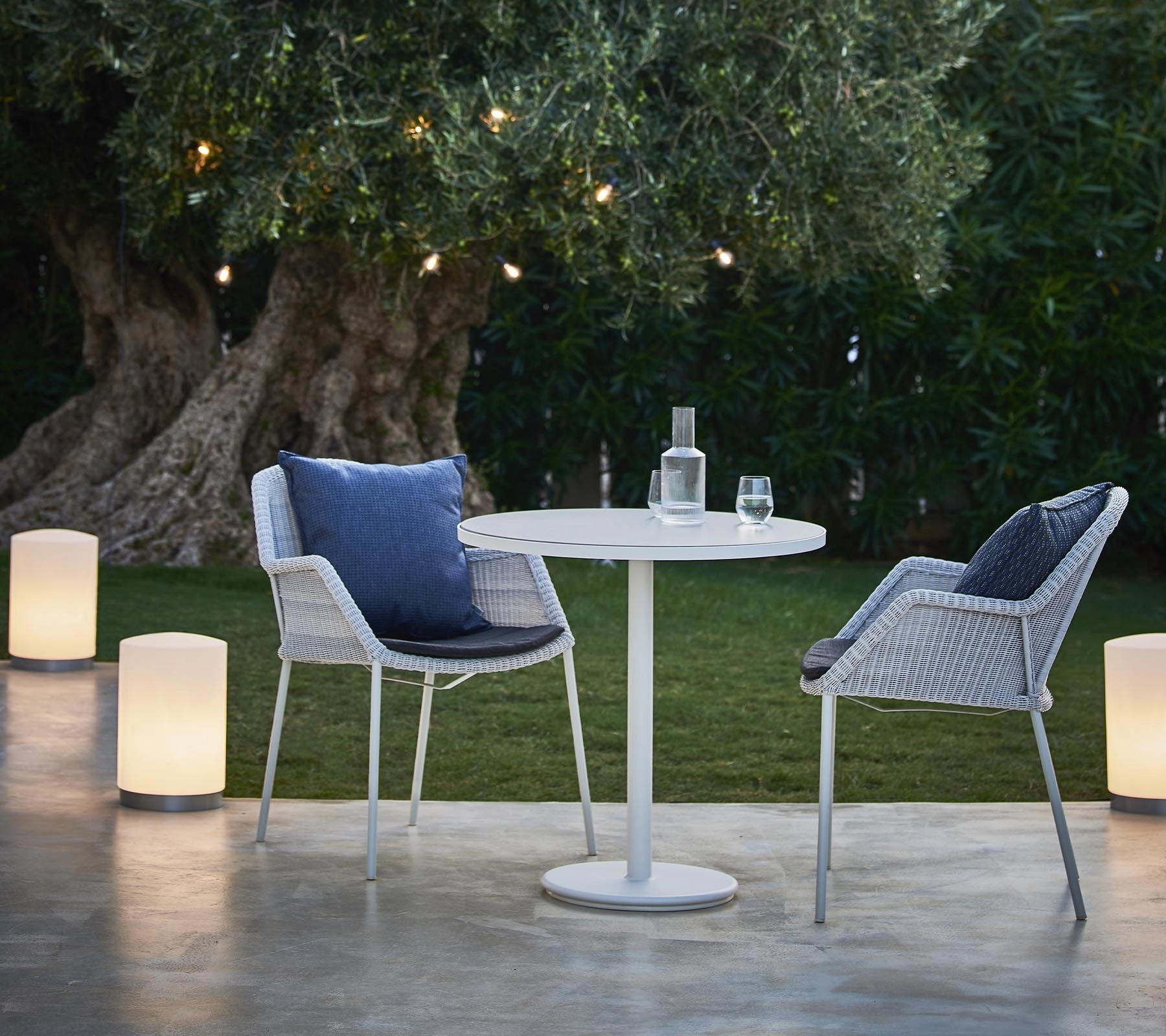 Breeze chair, stackable