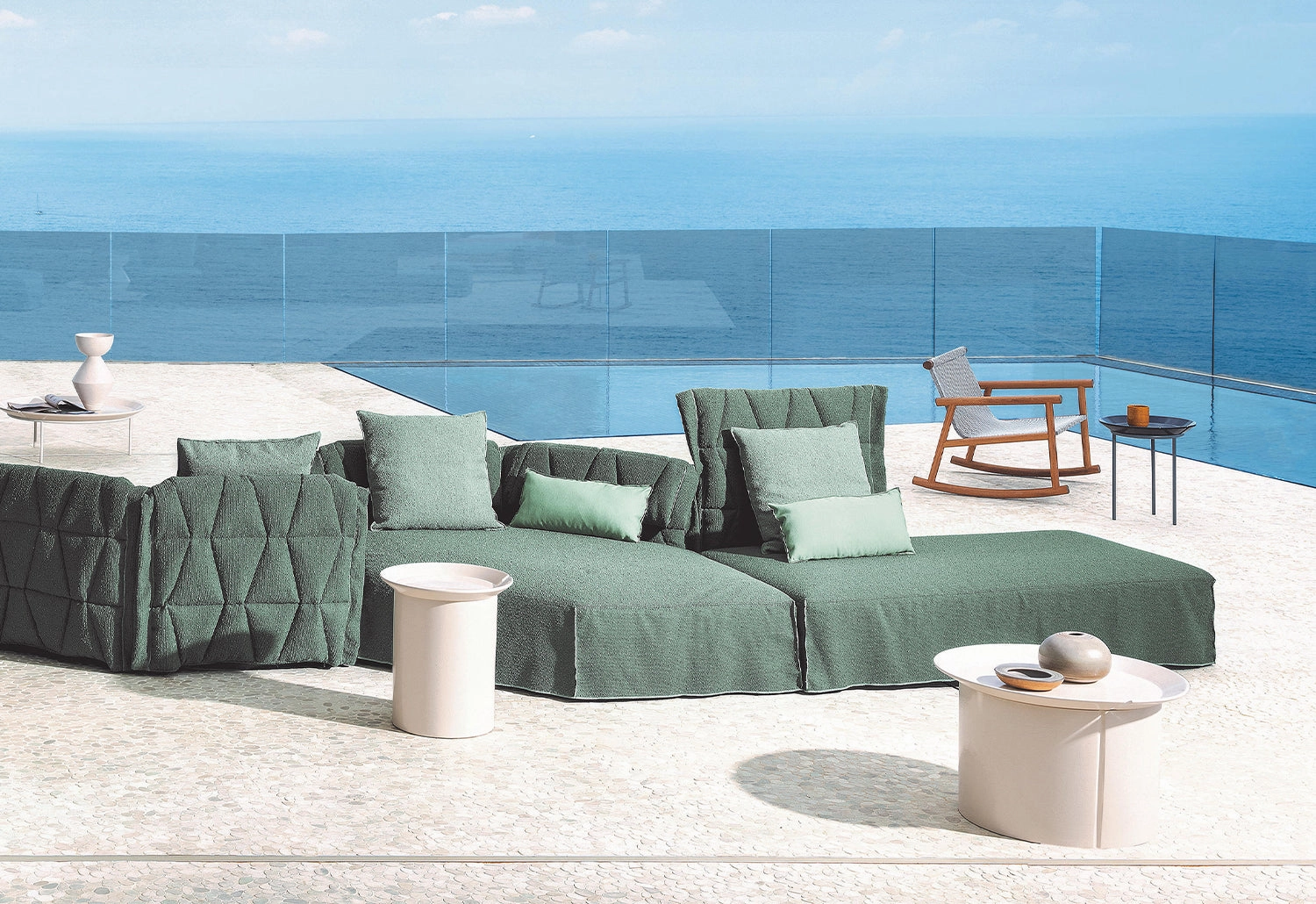 Brise Outdoor | Tube Base