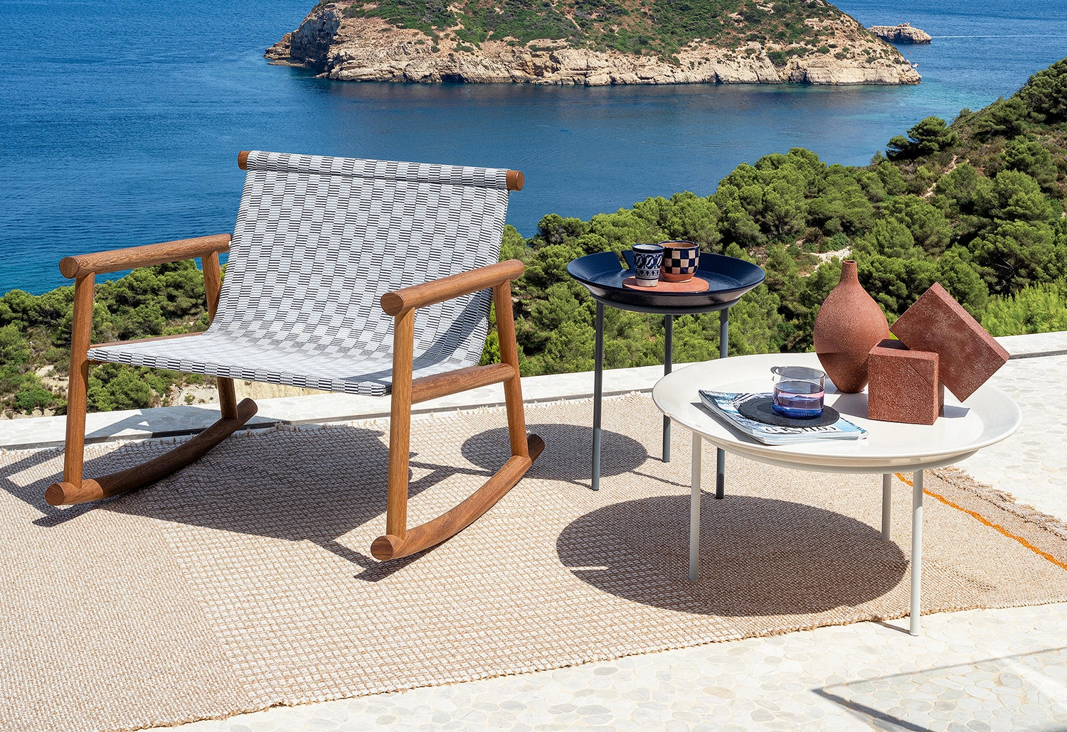 Brise Outdoor | Tube Base