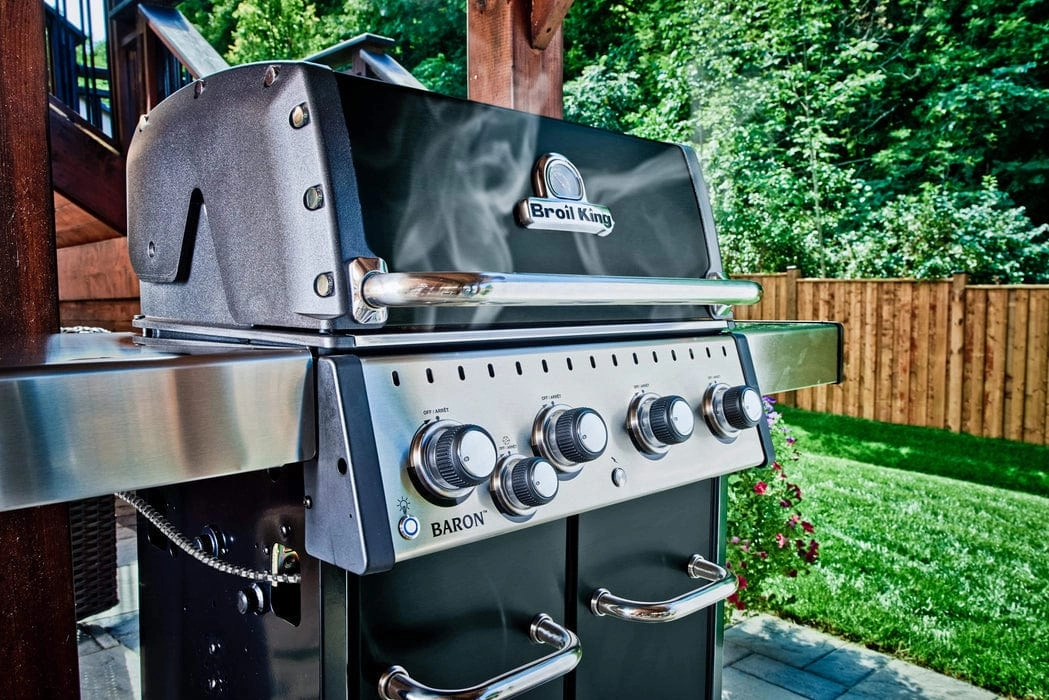 Broil King Baron 440 PRO 4-Burner Gas Grill