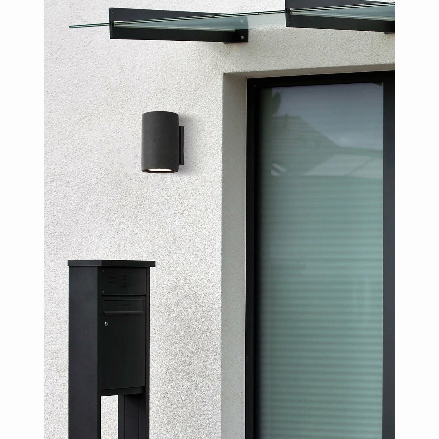 Canarm Calmar Outdoor Wall Light