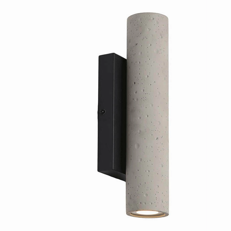 Canarm Rivo Outdoor Wall LightWeatherproof outdoor lighting