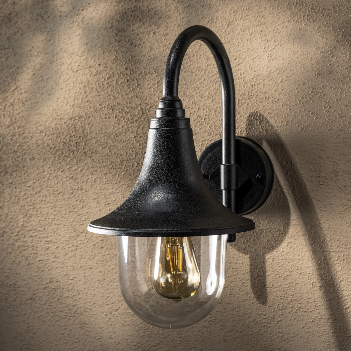 CGC DINAH Black Traditional Curved Hooked Outdoor Wall Lantern