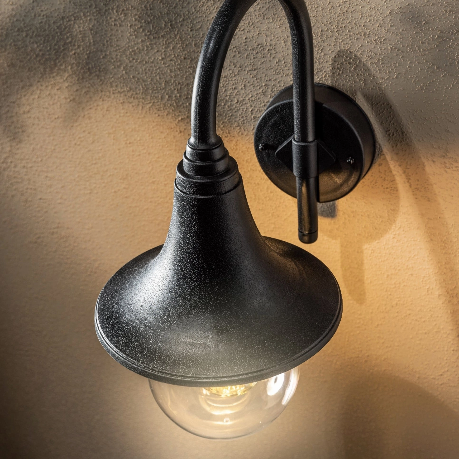 CGC DINAH Black Traditional Curved Hooked Outdoor Wall Lantern