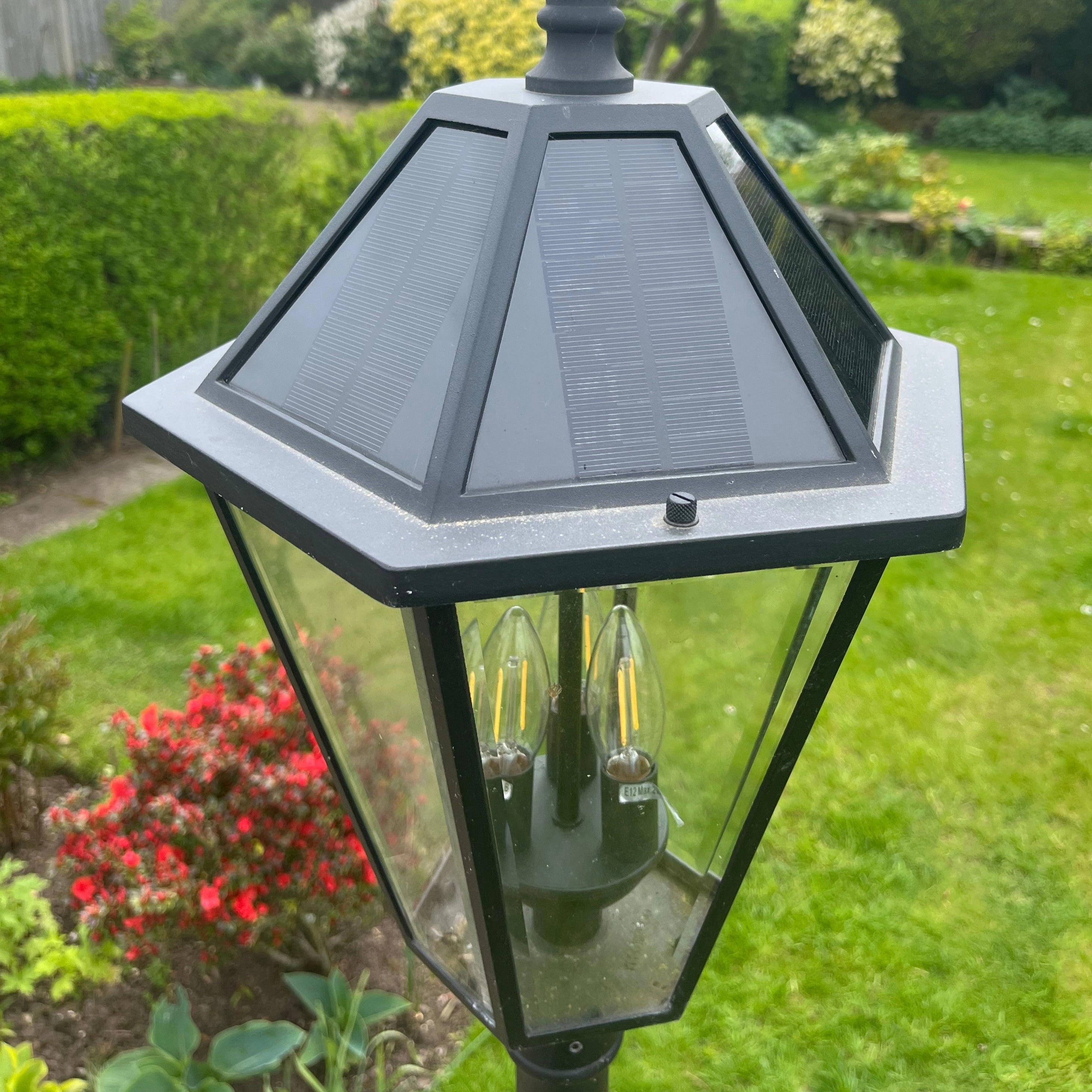 CGC LONDON 2.3 Metre Extra Tall Black Victorian Style LED Solar Post Light