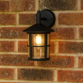 CGC OLIVIA Large Black Traditional Outdoor Wall Lantern Clear Glass DiffuserWeatherproof outdoor lighting