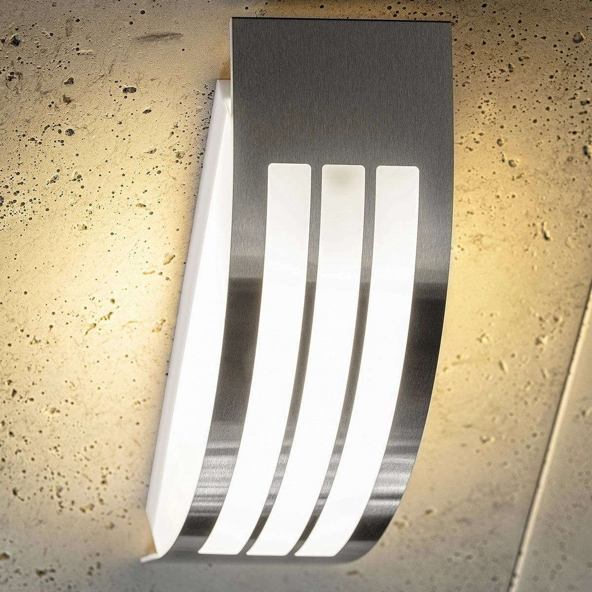 CGC STRIKER Stainless Steel Curved Arc Outdoor Wall Light