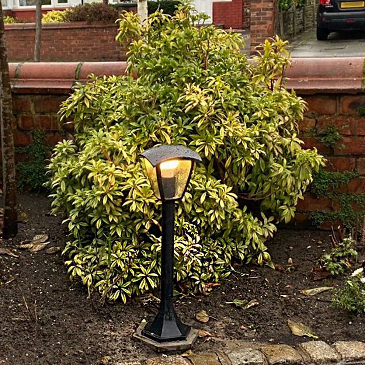 CGC VIOLET Black Outdoor Long Post Coach Style Light
