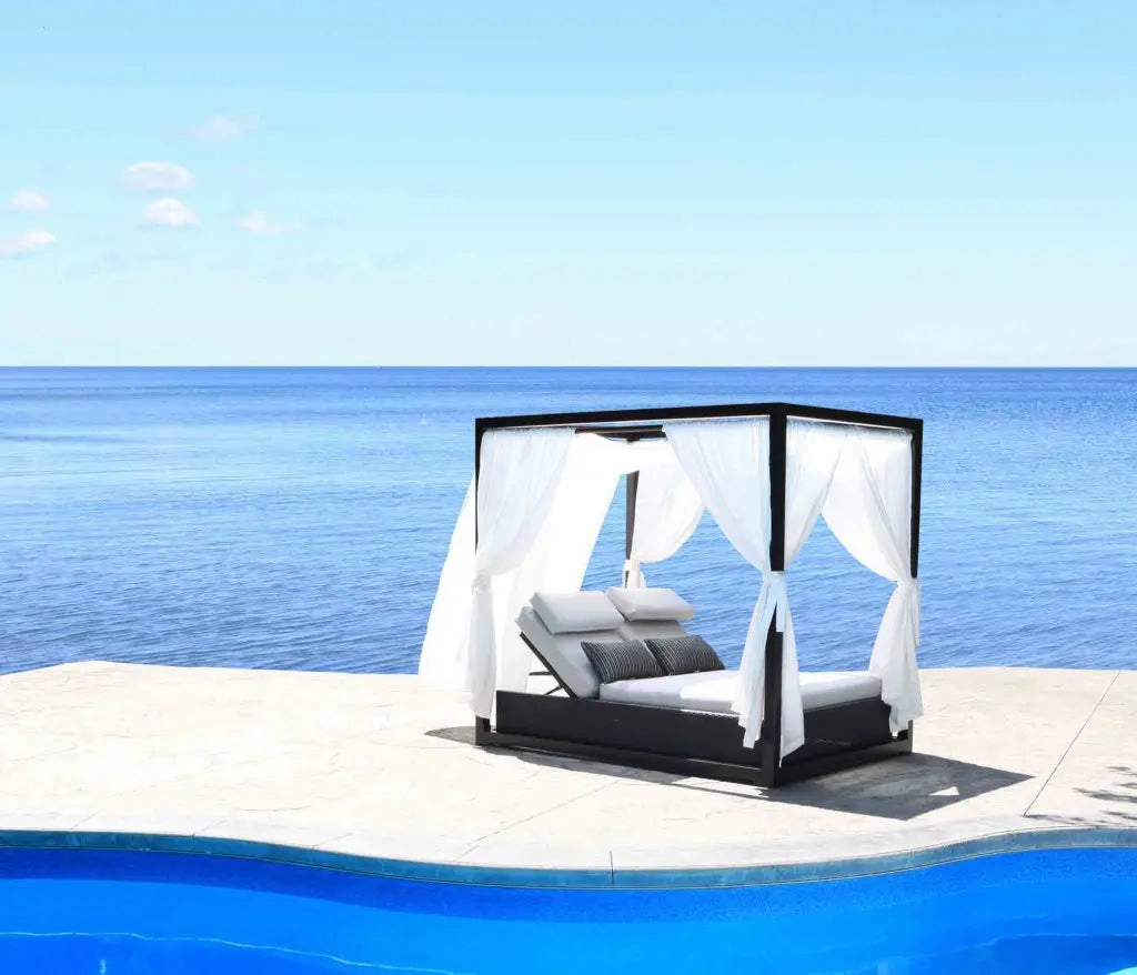 Chorus Cabana Daybed