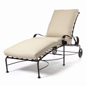 Classico Chaise Loungerust-proof wrought iron garden set