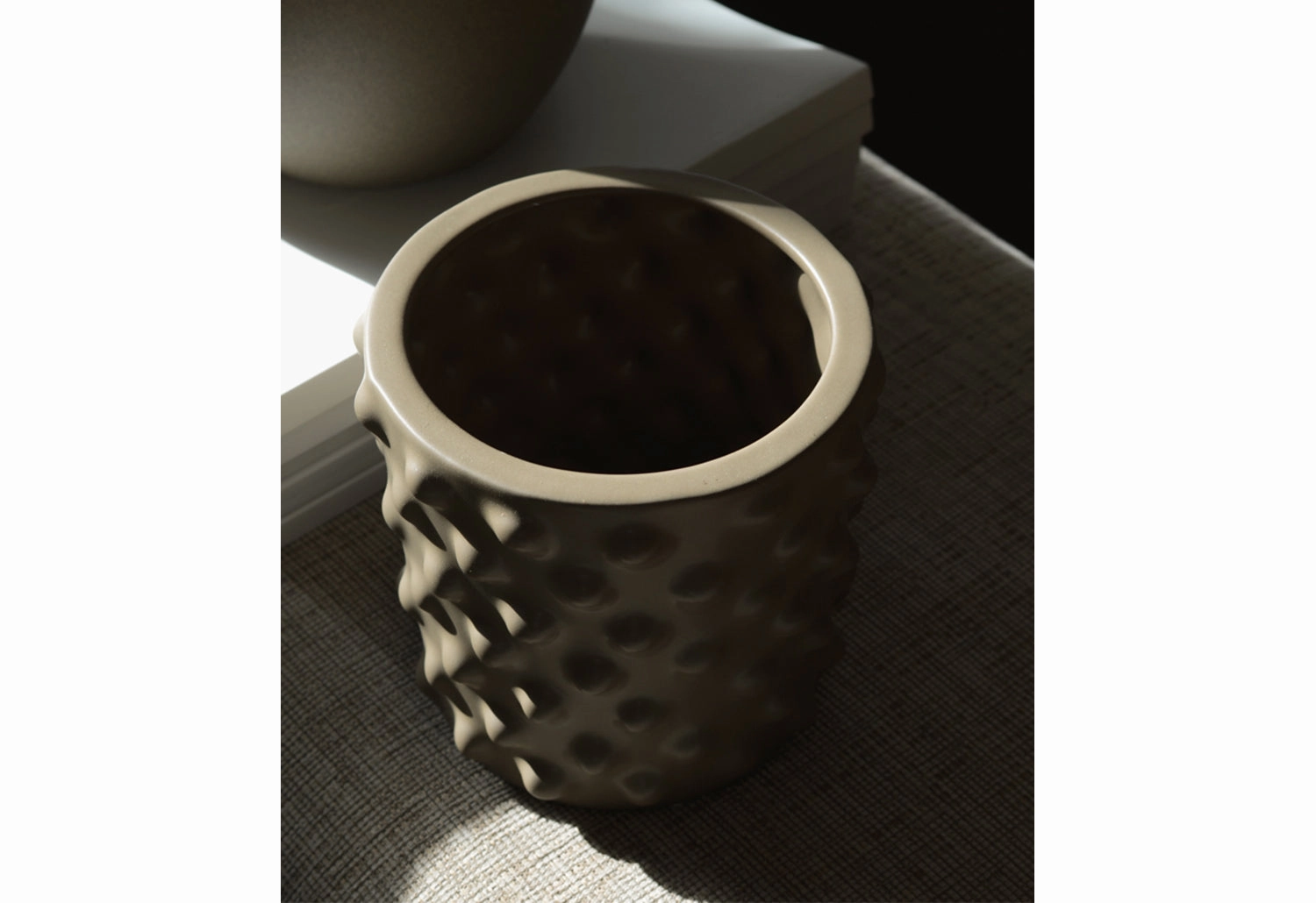 Cloudy Pot