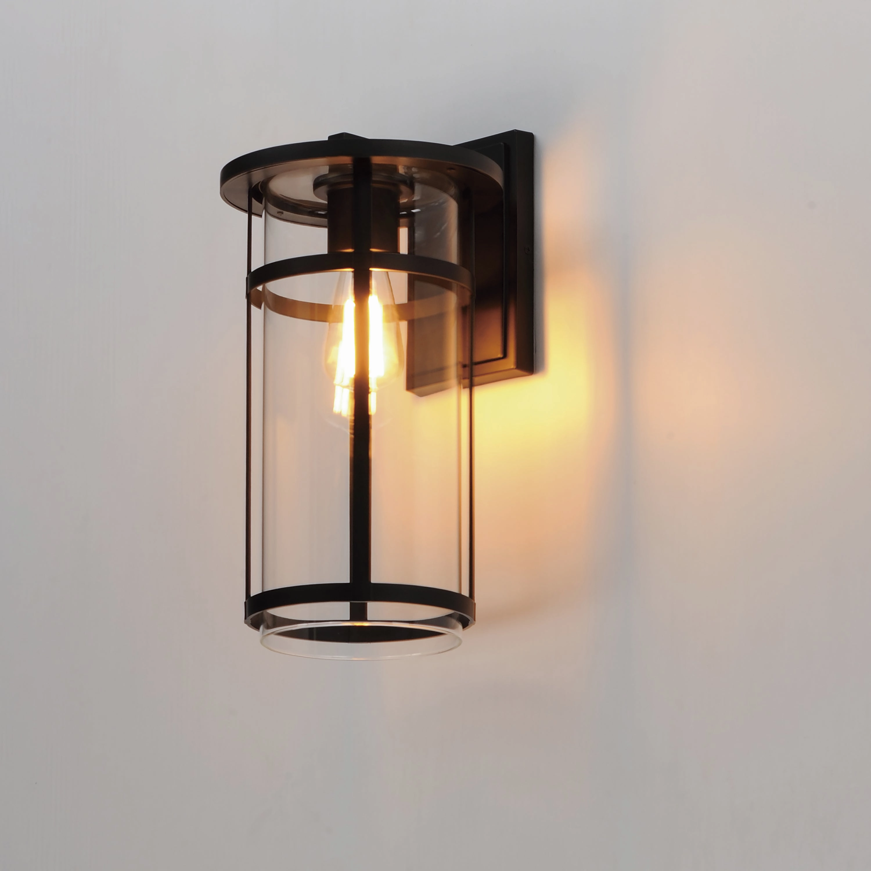 Clyde VX Large Outdoor Wall Sconce