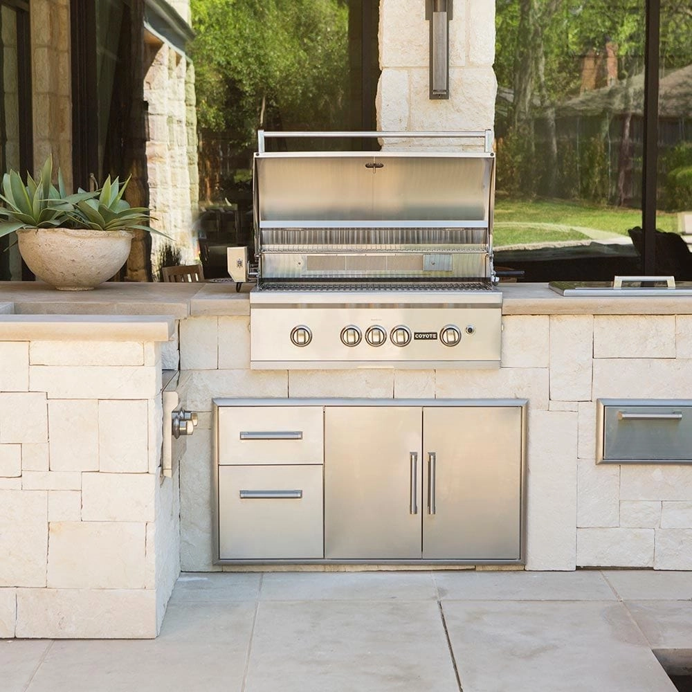 Coyote 36-inch Built-In Natural Gas Grill with I-Burner C1S36NG