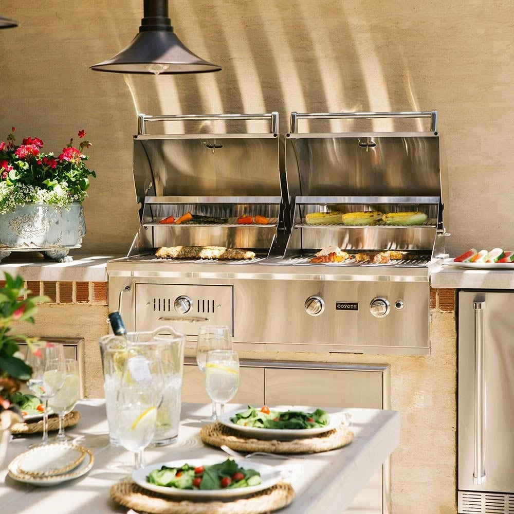 Coyote 50-inch Built-In Hybrid NG and Charcoal Grill C1HY50NG