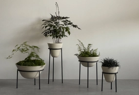 Daiza PlanterDurable outdoor patio accessories