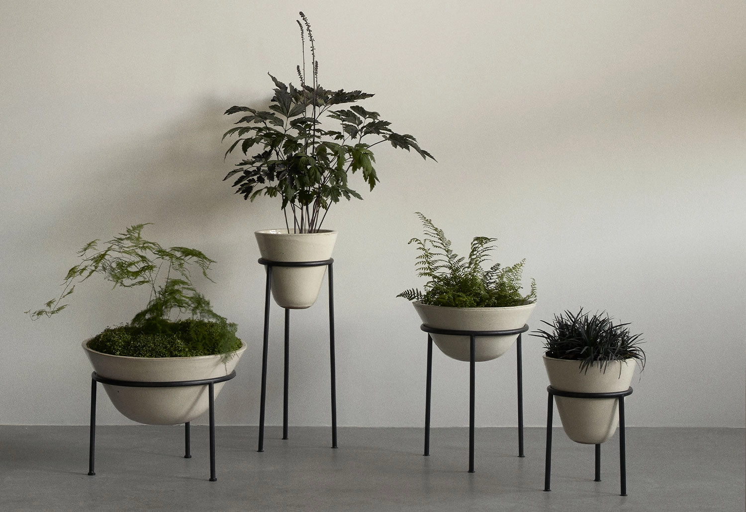 Daiza PlanterDurable outdoor patio accessories