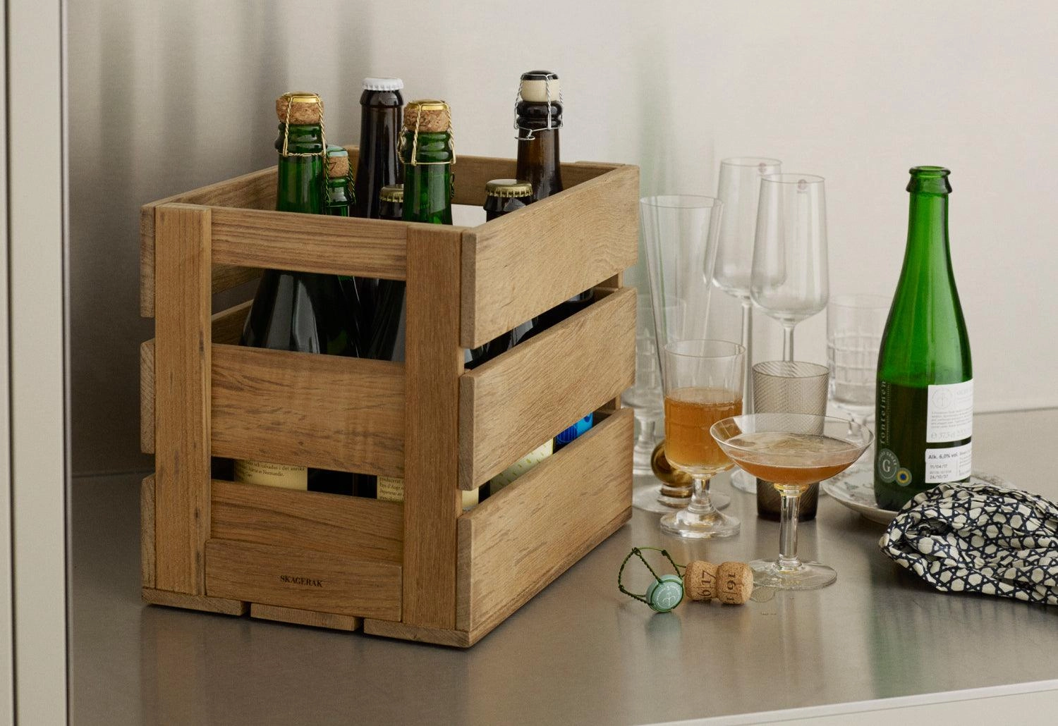 Dania Box