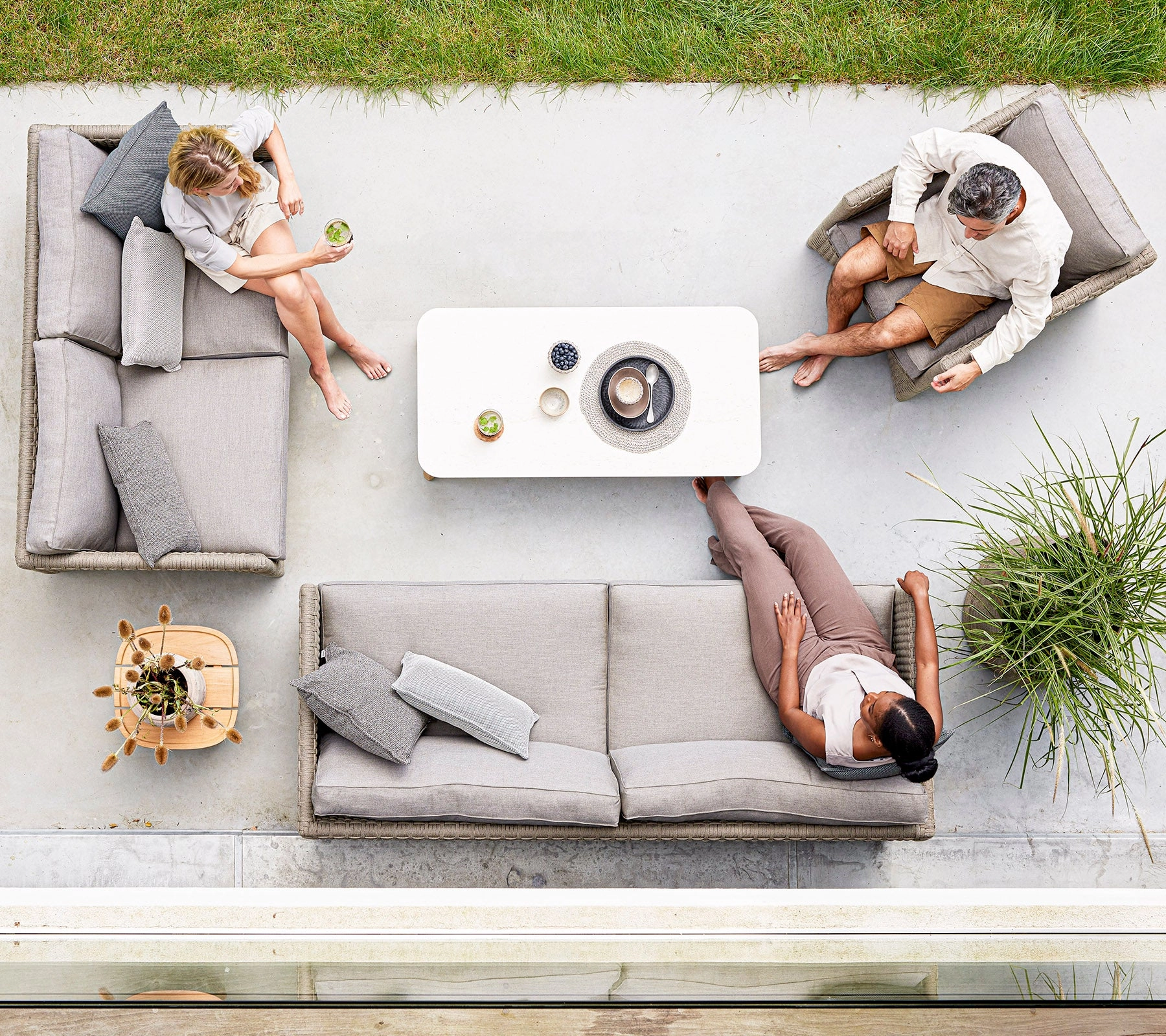 Diamond lounge chair